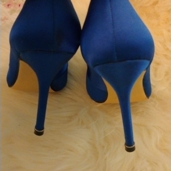 Blue Satin Evening Shoes - Picture 11 of 15